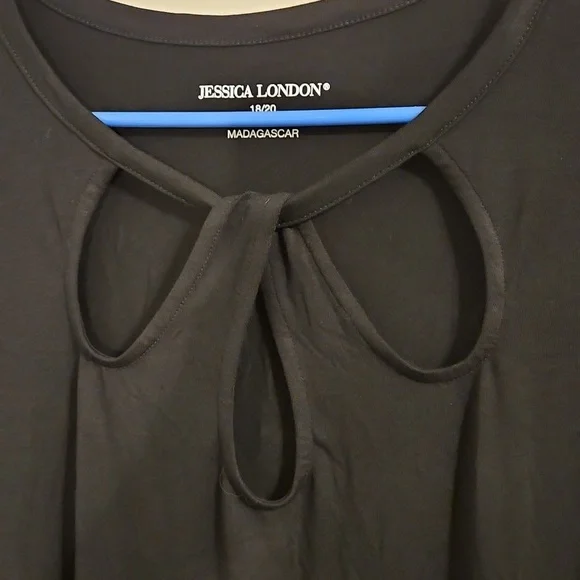 Jessica London Black Short Sleeve Cut Out Neckline Tunic Top. Size 18/20. NWT - Picture 2 of 5
